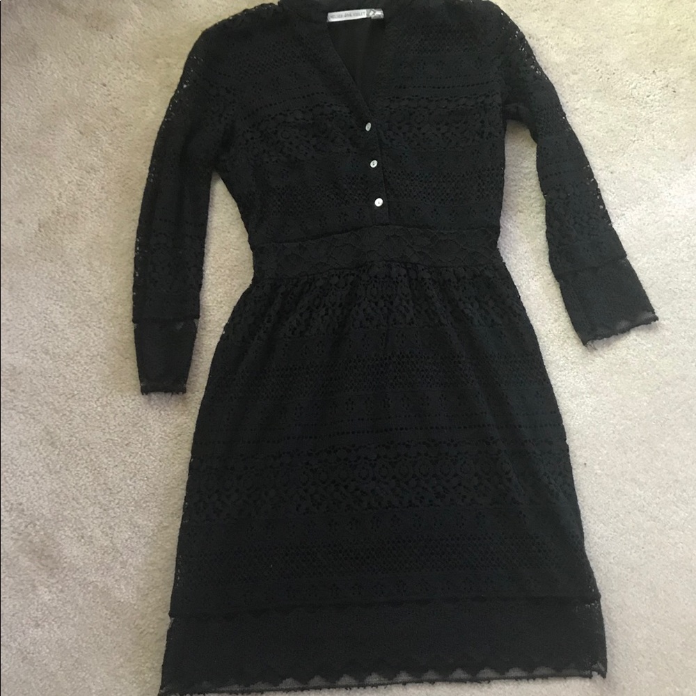 Chelsea & Violet  Black Lace Back Dress Sz XS